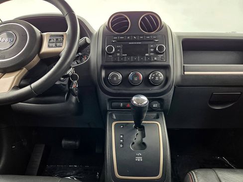 Used 2016 Jeep Patriot 75th Anniversary w/ Power Value Group FWD image 13