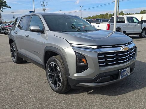 New 2026 Chevrolet Equinox LT FWD image 7