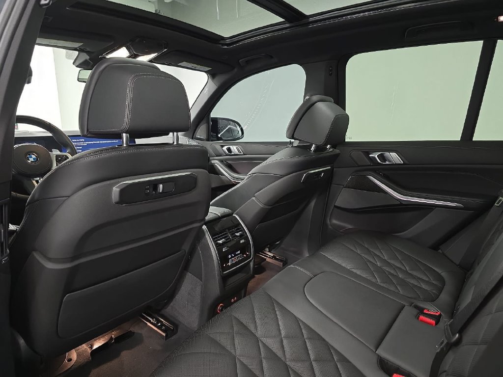 Used 2025 BMW X5 M60i w/ Climate Comfort Package AWD/4WD image 27