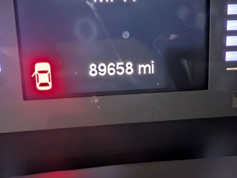 Used 2016 Jeep Cherokee Latitude w/ Comfort & Sound Group image 18