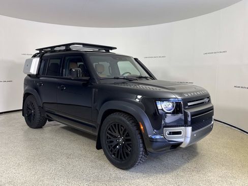 Used 2023 Land Rover Defender 110 SE AWD/4WD image 7