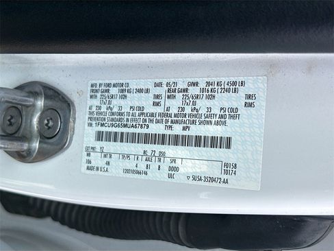 Used 2021 Ford Escape SE image 36