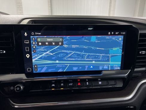 Used 2025 GMC Sierra 1500 SLT image 14