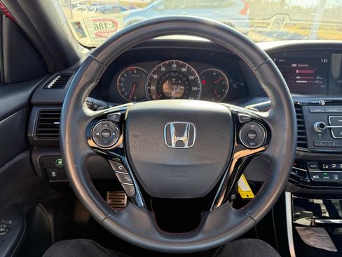 Used 2017 Honda Accord Sport Special Edition image 11