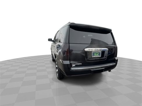 Used 2019 GMC Yukon Denali image 6