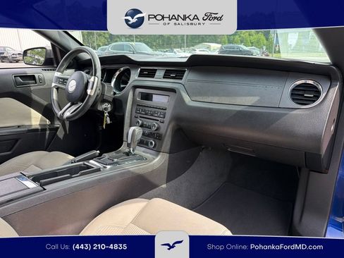 Used 2014 Ford Mustang Coupe RWD image 9