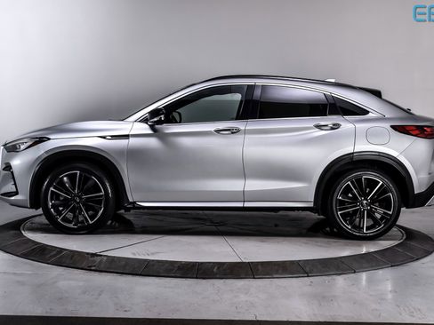 Used 2022 INFINITI QX55 Essential image 3