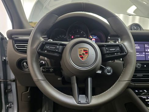 Certified 2024 Porsche Macan GTS w/ Premium Plus Package AWD/4WD image 15