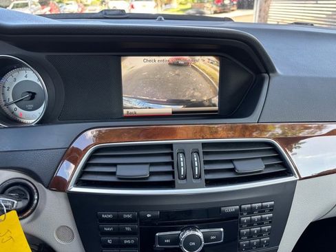 Used 2014 Mercedes-Benz C 250 Sedan image 38