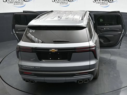 Used 2025 Chevrolet Traverse LT AWD/4WD image 35