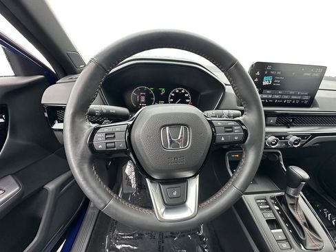 Used 2024 Honda CR-V Sport Touring image 12
