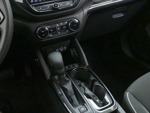 Used 2023 Chevrolet TrailBlazer LT w/ Convenience Package image 19