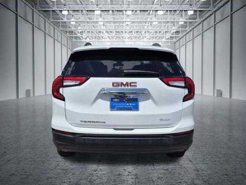 Certified 2024 GMC Terrain SLE w/ Driver Convenience Package FWD image 13