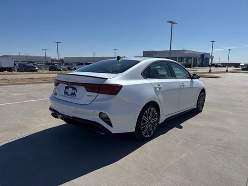 Used 2022 Kia Forte GT image 4