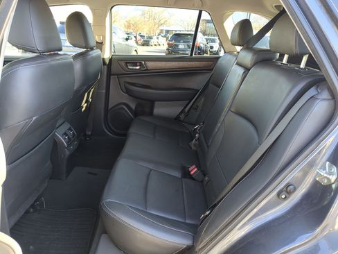 Used 2015 Subaru Outback 2.5i Limited image 31