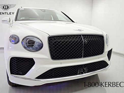 New 2025 Bentley Bentayga Plug-In Hybrid image 6