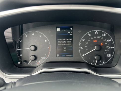 Used 2025 Toyota Corolla SE image 15