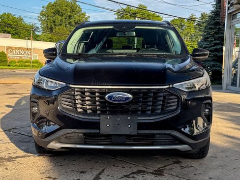 Used 2025 Ford Escape Platinum AWD/4WD image 8