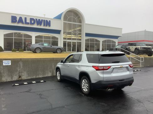 Used 2018 Chevrolet Traverse LT image 5