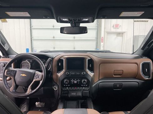 Used 2023 Chevrolet Silverado 2500 High Country image 10