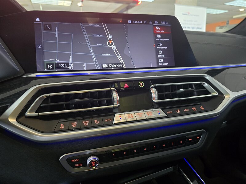 Used 2020 BMW X7 M50i w/ Executive Package AWD/4WD image 33