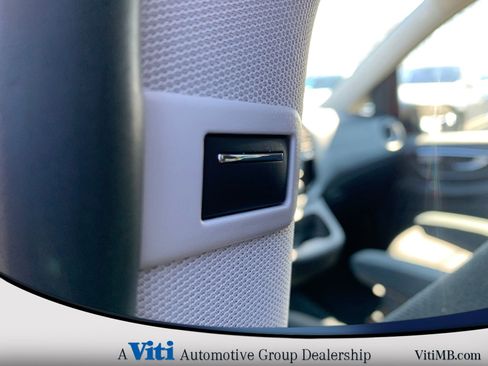 Used 2023 Mercedes-Benz Metris Passenger image 16