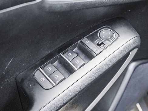 Used 2023 Kia Soul LX image 19