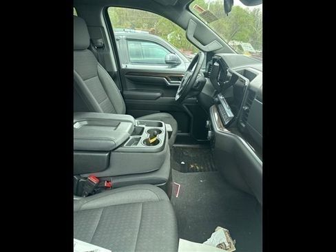 Used 2024 Chevrolet Silverado 1500 LT image 14