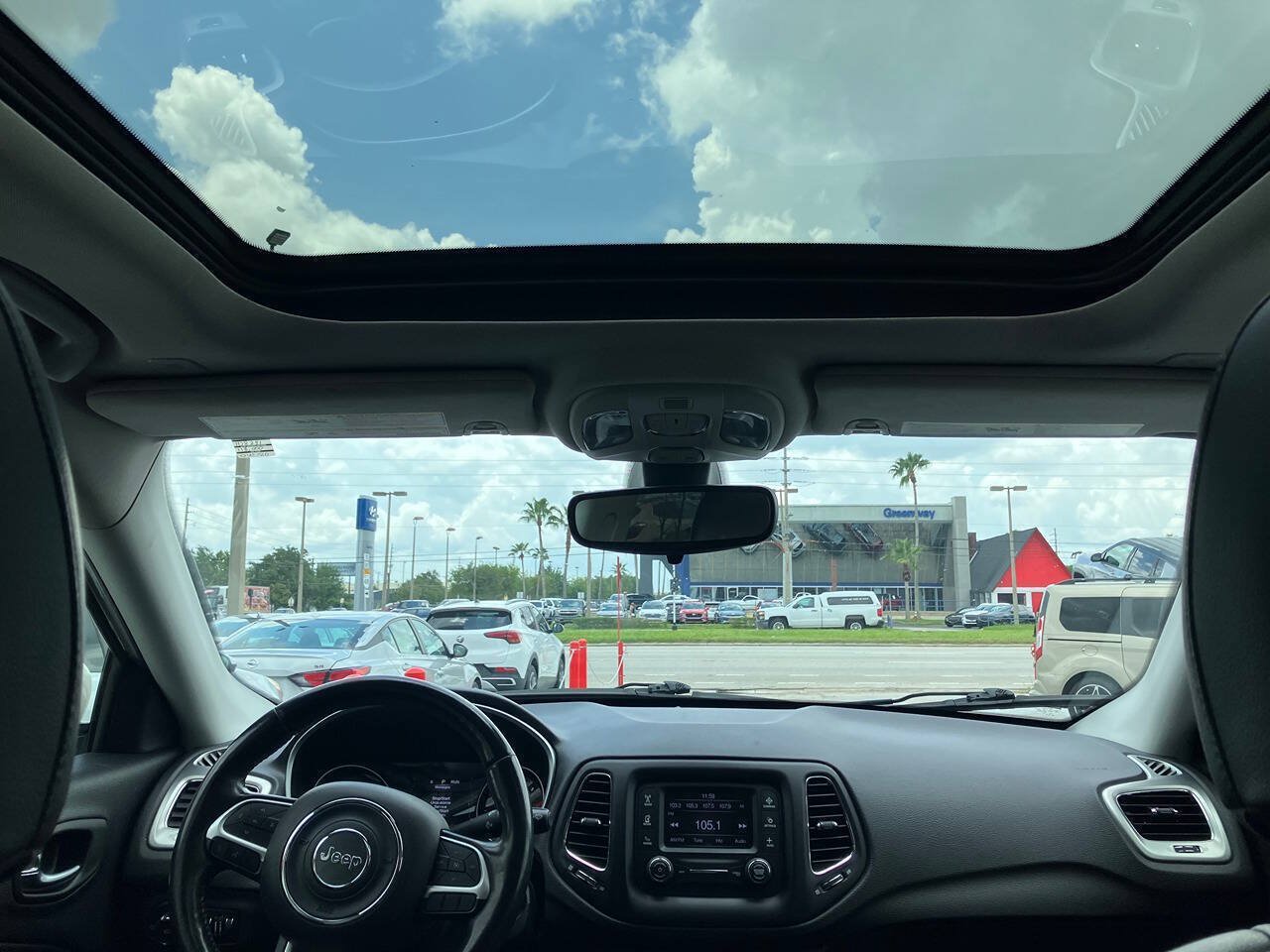 Used 2018 Jeep Compass Latitude w/ Popular Equipment Group AWD/4WD image 30