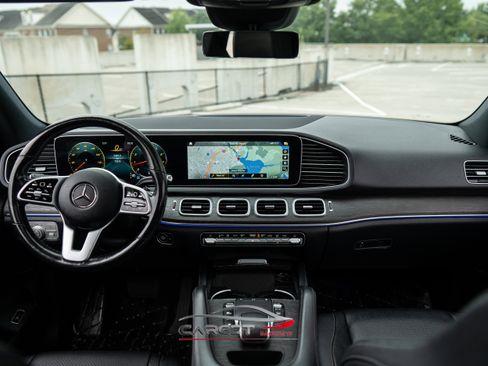 Used 2021 Mercedes-Benz GLE 350 4MATIC w/ Premium Package image 11