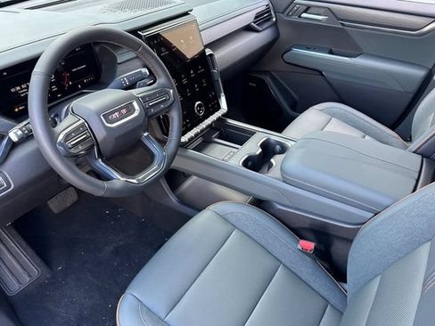 Used 2026 GMC Acadia AT4 AWD/4WD image 10