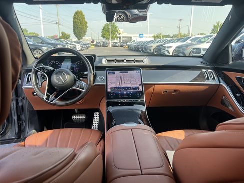 Used 2022 Mercedes-Benz S 500 4MATIC image 31