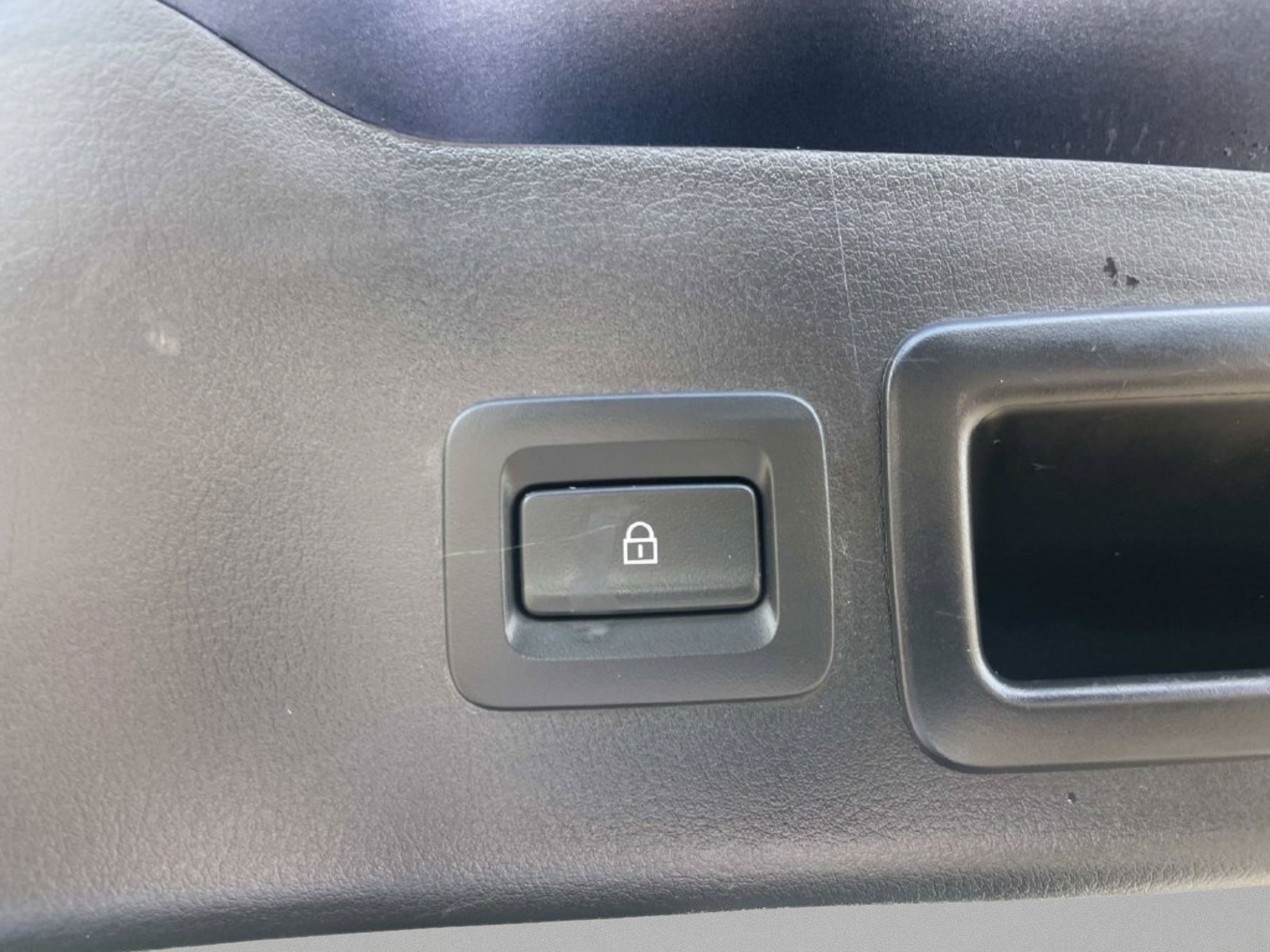 Used 2021 MAZDA MAZDA3 s FWD image 14