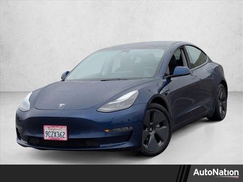 Used 2022 Tesla Model 3 image 1