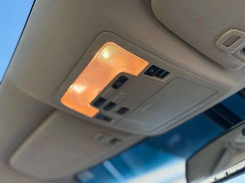 Used 2014 Toyota Avalon Limited image 75