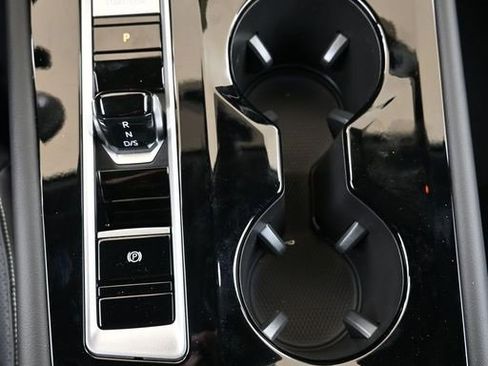 New 2026 Volkswagen Atlas SE image 37