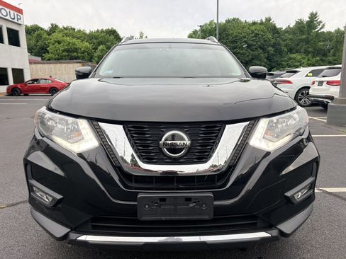 Used 2018 Nissan Rogue SV w/ Premium Package AWD/4WD image 2