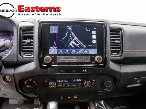 Used 2023 Nissan Frontier PRO-4X w/ Technology Package AWD/4WD image 12