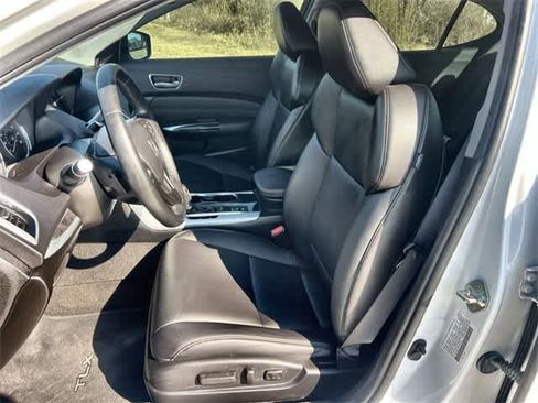Used 2020 Acura TLX image 11
