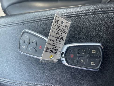Used 2019 Cadillac XT4 Premium Luxury AWD/4WD image 24