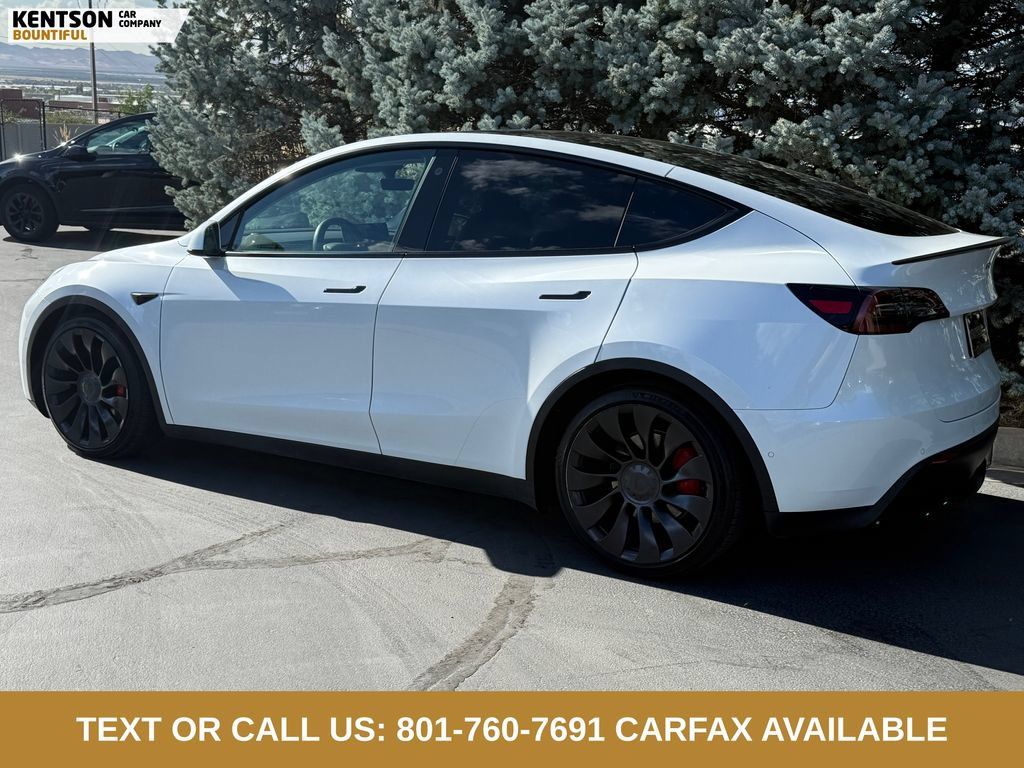 Used 2022 Tesla Model Y Performance AWD/4WD image 4