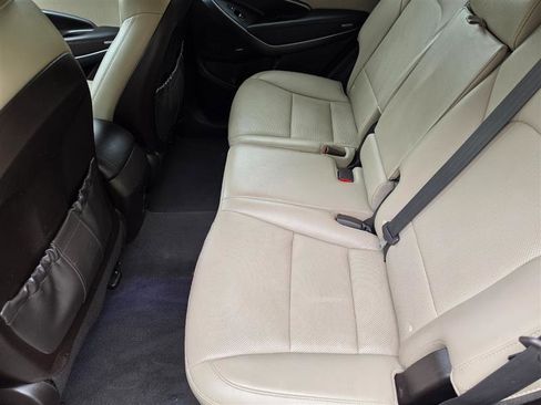 Used 2018 Hyundai Santa Fe Sport w/ 2.4L Tech Package 04 AWD/4WD image 20