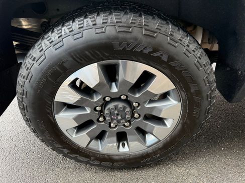 Used 2025 Chevrolet Silverado 2500 LT w/ All Star Edition image 15