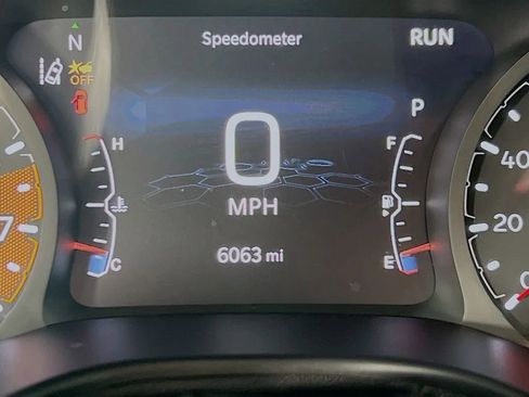 Used 2025 Jeep Compass Limited image 13