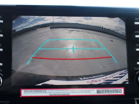 Certified 2024 Toyota Sienna XLE image 28