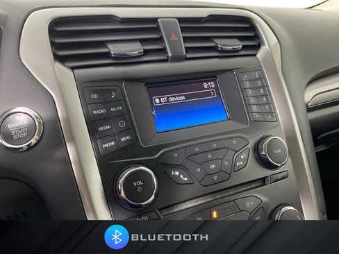 Used 2018 Ford Fusion S FWD image 4