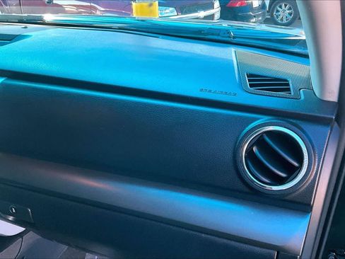 Used 2018 Toyota Tundra SR5 image 18