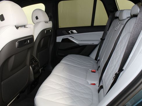 New 2026 BMW X5 xDrive40i w/ Premium Package image 23