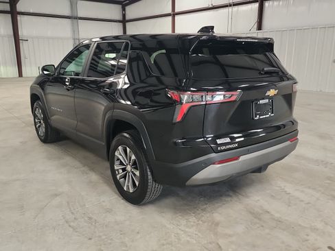 Used 2025 Chevrolet Equinox LT FWD image 3