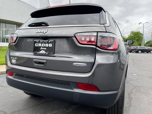 Used 2022 Jeep Compass Latitude w/ Convenience Group AWD/4WD image 36